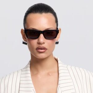 Heaven Mayhem Sloane Black Sunglasses NWT